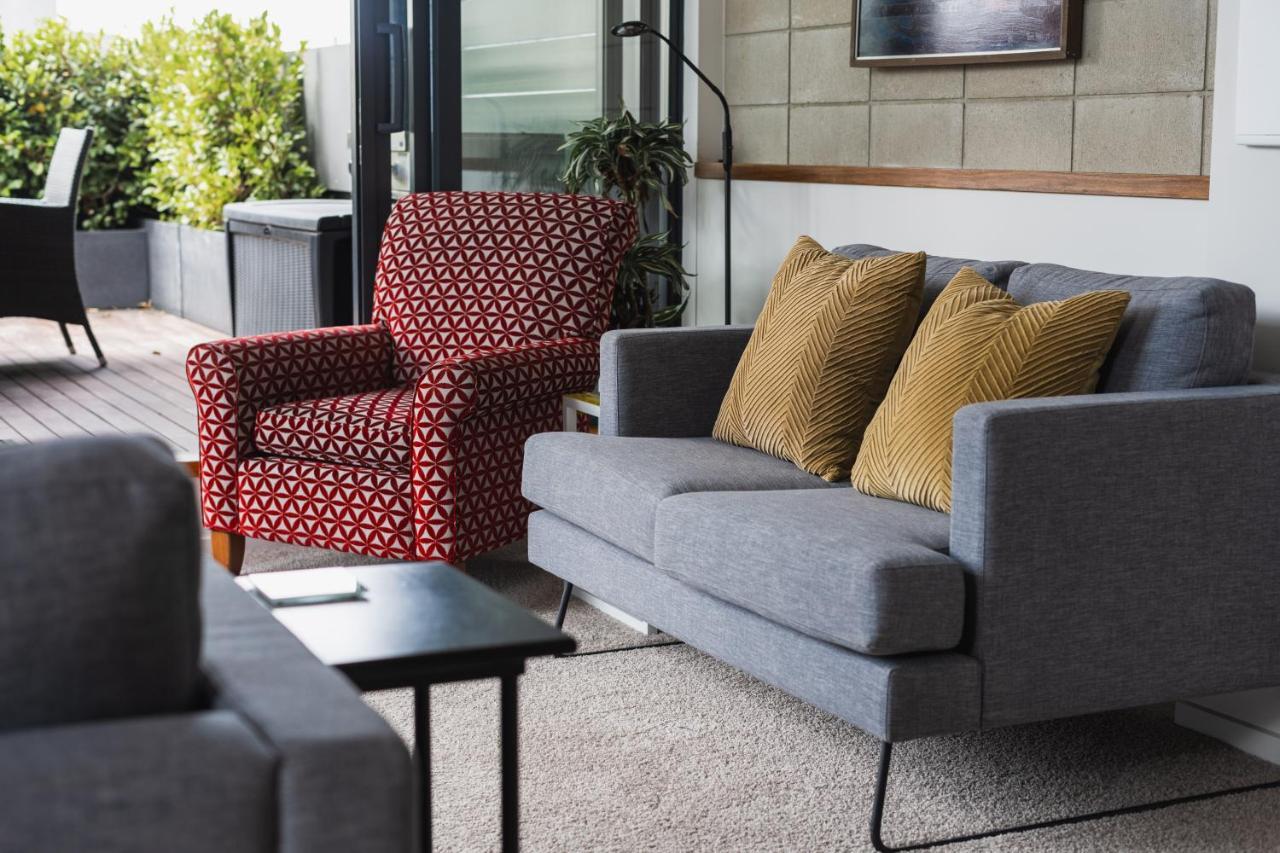 Deluxe Inner-City Apartment On Moray 더니든 외부 사진