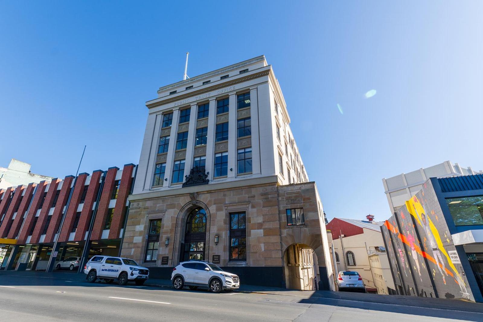 Deluxe Inner-City Apartment On Moray 더니든 외부 사진